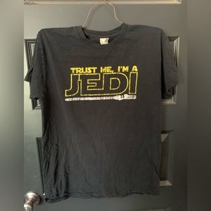 Men’s medium Star Wars Jedi shirt, lightly worn